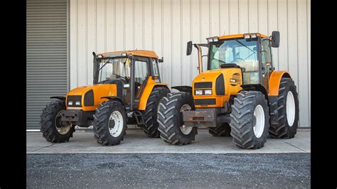 Infographics showing the price range of original parts versus replacements for Renault tractors