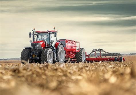 Współczesny ciągnik Case IH z systemem AFS Connect
