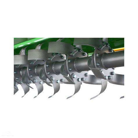 Schemat glebogryzarki Bomet z zaznaczonym wałem nożowym i osłonami