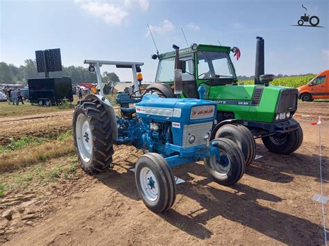 Ford serii 6X - model 4000