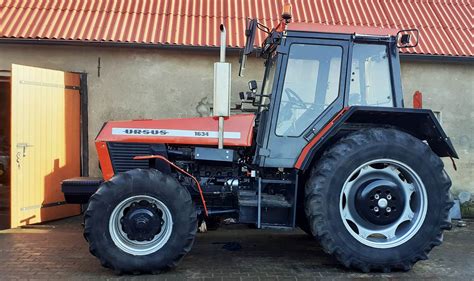 zdjęcie ciągnika Ursus 1634 z silnikiem Martina i klasycznym wydechem