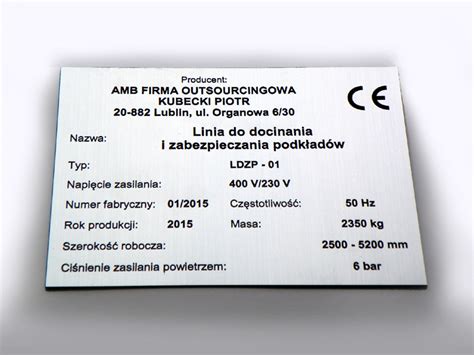 Zdjęcie tabliczki znamionowej na wózku widłowym