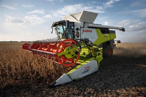 kombajn Claas Trion w akcji