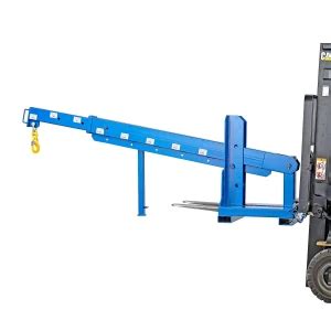 Ilustracja przedstawiająca różne akcesoria do wózków widłowych: kosz, trawers, łyżka