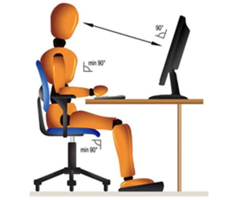 Zdjęcie przedstawiające ergonomiczne stanowisko operatora traktorka ogrodowego z regulowanym fotelem i intuicyjnymi elementami sterującymi