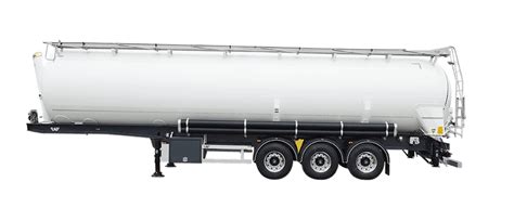 Nowoczesna naczepa silosowa LAG Trailers w transporcie