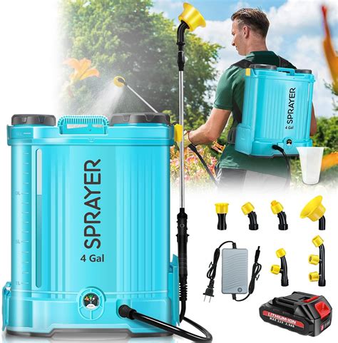Thematic photo of a person using a RURIS RSE1200 battery sprayer in a garden or vineyard.