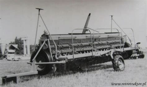 Siewnik Polanin drugiej generacji z zmienionym położeniem kół