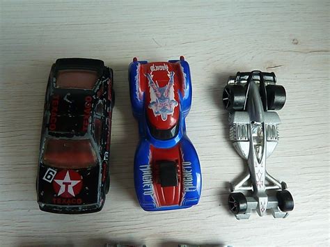 zdjęcie przedstawiające zawartość opakowania Matchbox Zamiatarki