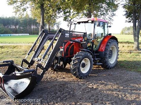 Zetor Forterra z ładowaczem czołowym w akcji