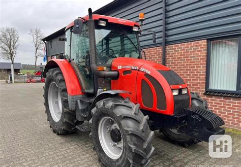 widok wnętrza kabiny Zetor Forterra