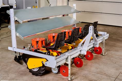 zbliżenie na stoły wibracyjne sadzarki