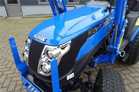 Schemat budowy miniciągnika Solis 26 4WD z widokiem na skrzynię biegów