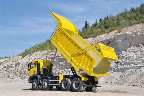 Przykładowe rodzaje kruszyw ładowane do wywrotki