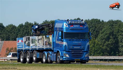 Infografika przedstawiająca innowacje w podwoziu DAF XF Euro 6, ze wskazaniem lżejszego tylnego mostu, zawieszenia Stabilink i optymalizacji montażu
