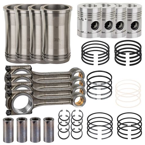 Ilustracja przedstawiająca różne rodzaje części do ciągników rolniczych, takie jak filtry, elementy układu hydraulicznego, części silnika.