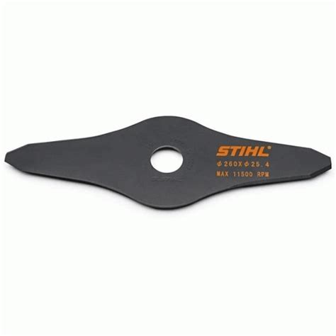 Comparison chart of different cutting attachments for Stihl brushcutters (line, blade, saw blade)