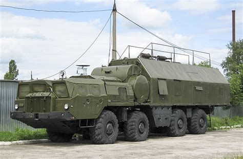 MAZ-543 z podzieloną kabiną