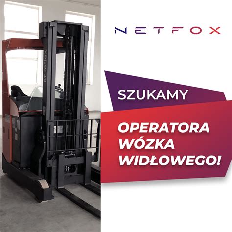 zdjęcie nowoczesnych wózków widłowych w magazynie