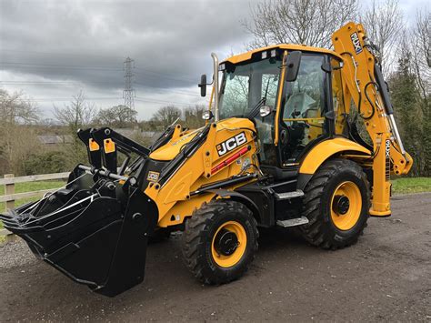 Thematic photo of JCB 3CX backhoe loader working on a construction site
