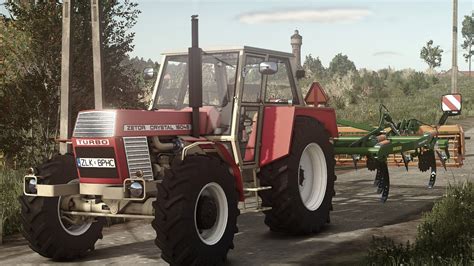 Zetor Crystal na tle polskiego krajobrazu rolniczego
