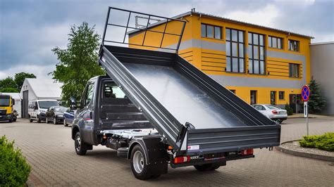 Wywrotka na podwoziu dostawczym