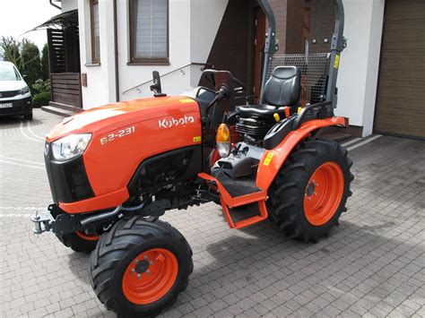 zdjęcie szczegółów silnika mini traktorka Kubota