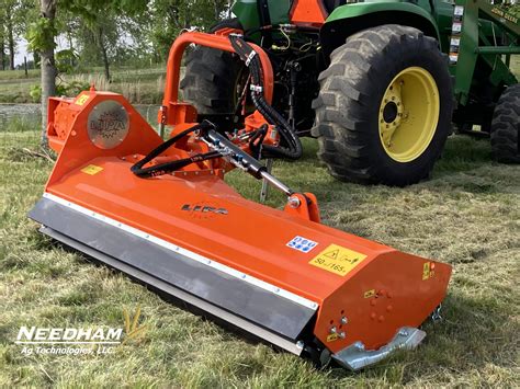 Infographic showing different types of flail mowers (rear, front, side shift, boom)