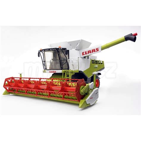 Zdjęcie zabawkowego kombajnu BRUDER Claas Lexion 770/780