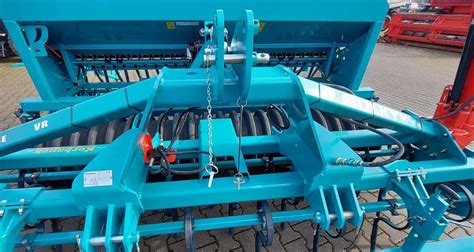 zdjęcie przedstawiające różne typy wałów doprawiających agregatu Sulky CULTILINE VR