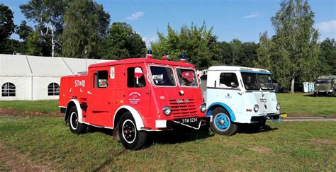 Plansza z prezentowanymi zdjęciami EH 4x4 wystawiana na terenie SIMR PW w latach 70.