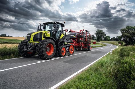 The Claas Axion 960 TERRA TRAC tractor working in a field