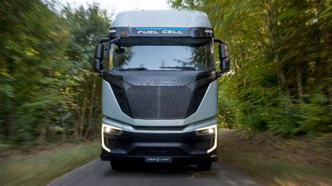 schemat rozmieszczenia akumulatorów LFP w ciągniku IVECO S-eWay