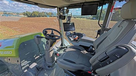 Interior of the Claas Xerion 5000 cabin with focus on visibility