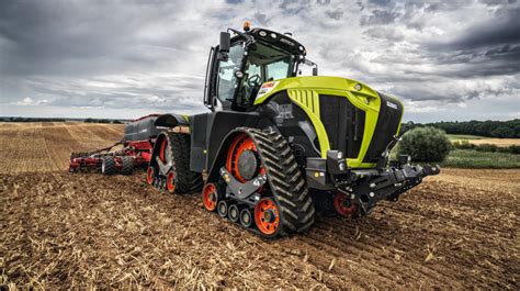 Ciągnik Claas XERION 5000 TRAC TS z gąsienicami Zuidberg (zdjęcie)
