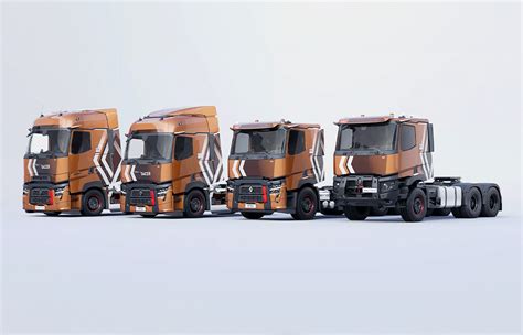 Zdjęcie przedstawiające różnorodne modele ciężarówek Iveco w pracy