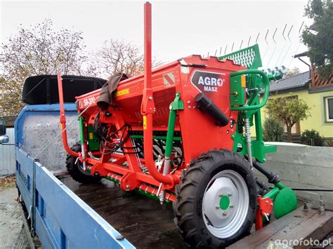 Zdjęcie siewnika zbożowego Agro-Masz SR300