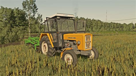 Ursus C-360 w trakcie remontu lub przed nim