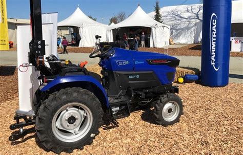 Zdjęcie ciągnika elektrycznego Farmtrac 26G