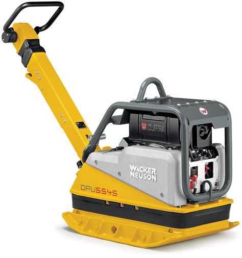 Zagęszczarka Wacker Neuson DPU 5545 w akcji na placu budowy