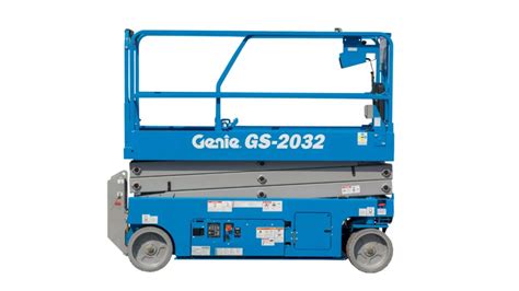 Infographic of Genie GS 2032 highlighting key dimensions like working height, platform size, and transport dimensions.