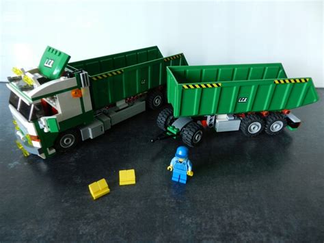 Zestaw LEGO City Mega Wywrotka 7998 w akcji