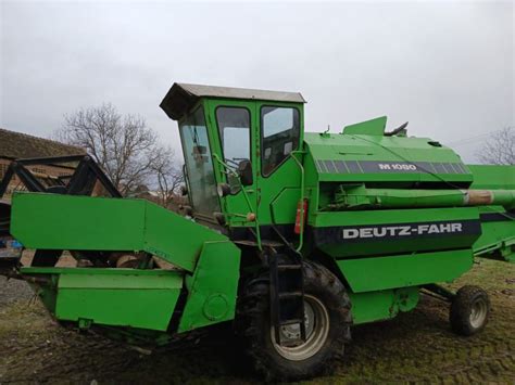Diagram przedstawiający porównanie mocy i pojemności silników Deutz-Fahr M 1080 i Fahr M 66 S