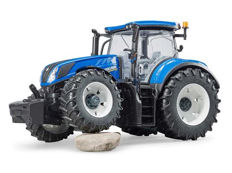 Replika traktora New Holland T7 Bruder
