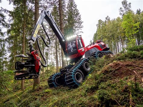 Komatsu Forest harwester i forwarder w akcji
