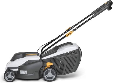 Infographic showing the features of the Alpina AL1 34 E lawnmower (e.g., engine, cutting width, basket capacity).