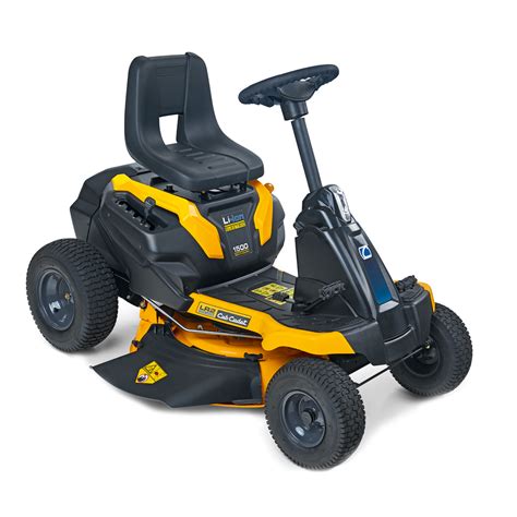 Tabela porównawcza modeli Cub Cadet LR2 ES76 i XT2 ES107 z parametrami akumulatorów i czasem pracy