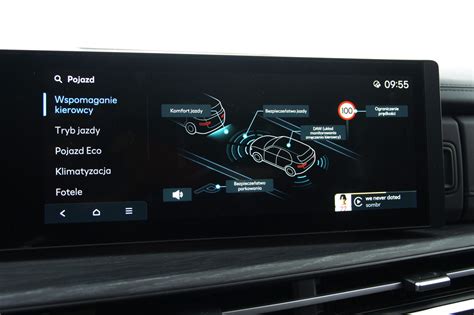 Panel sterowania systemami bezpieczeństwa w kabinie kierowcy