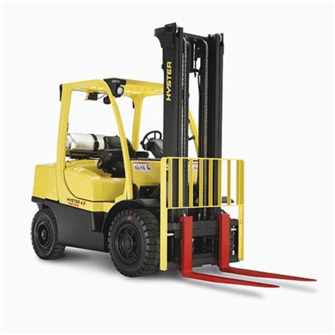 Zdjęcie wózka widłowego Hyster H5.0FT w akcji, podnoszącego ładunek w magazynie.