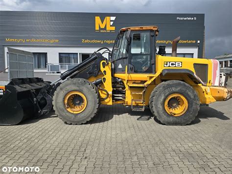 Ładowarka kołowa JCB 416 HT w akcji